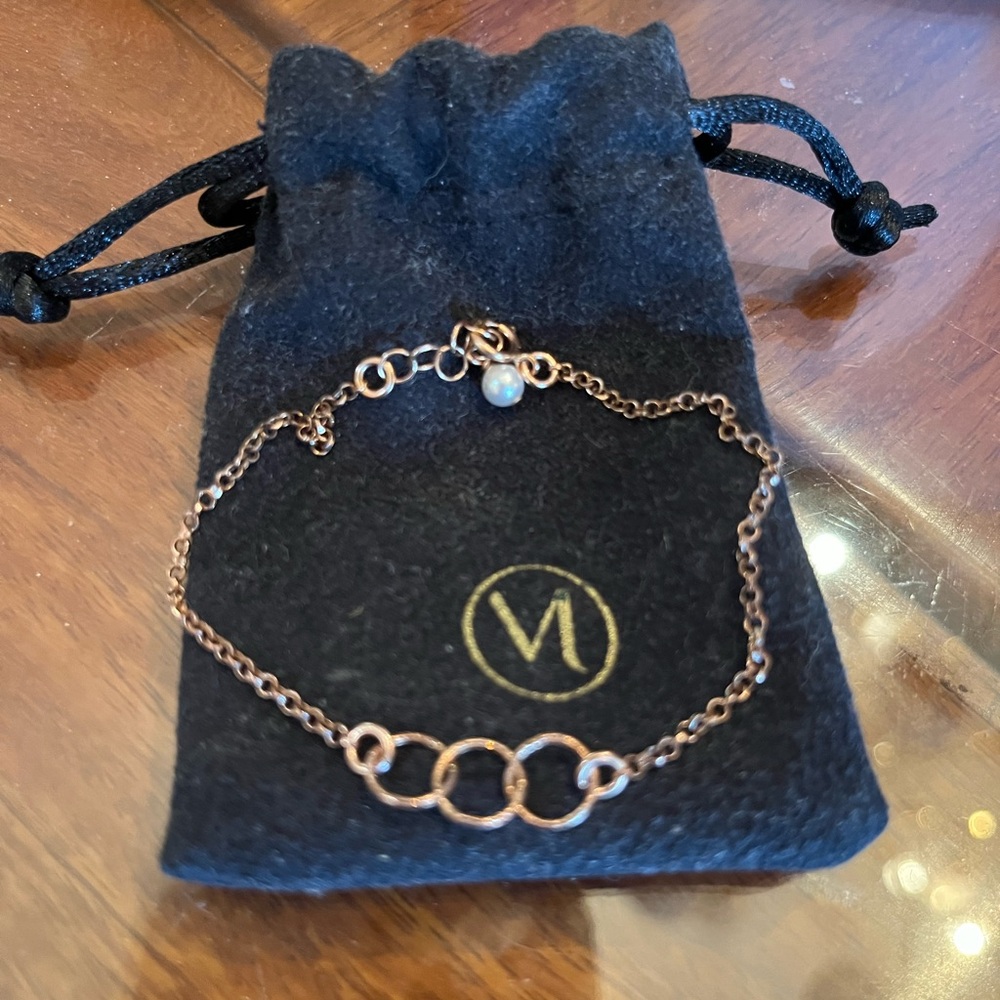 Rose Gold Bracelet with Interlocking Circles